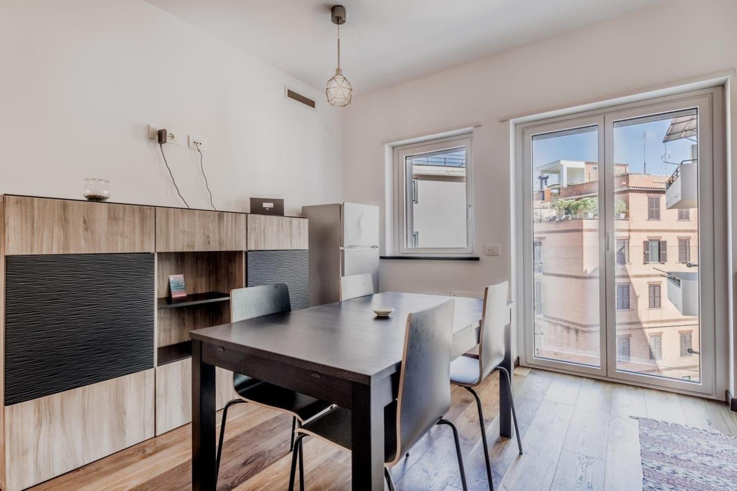 Monteverde Sunny Apartment Рим Екстер'єр фото