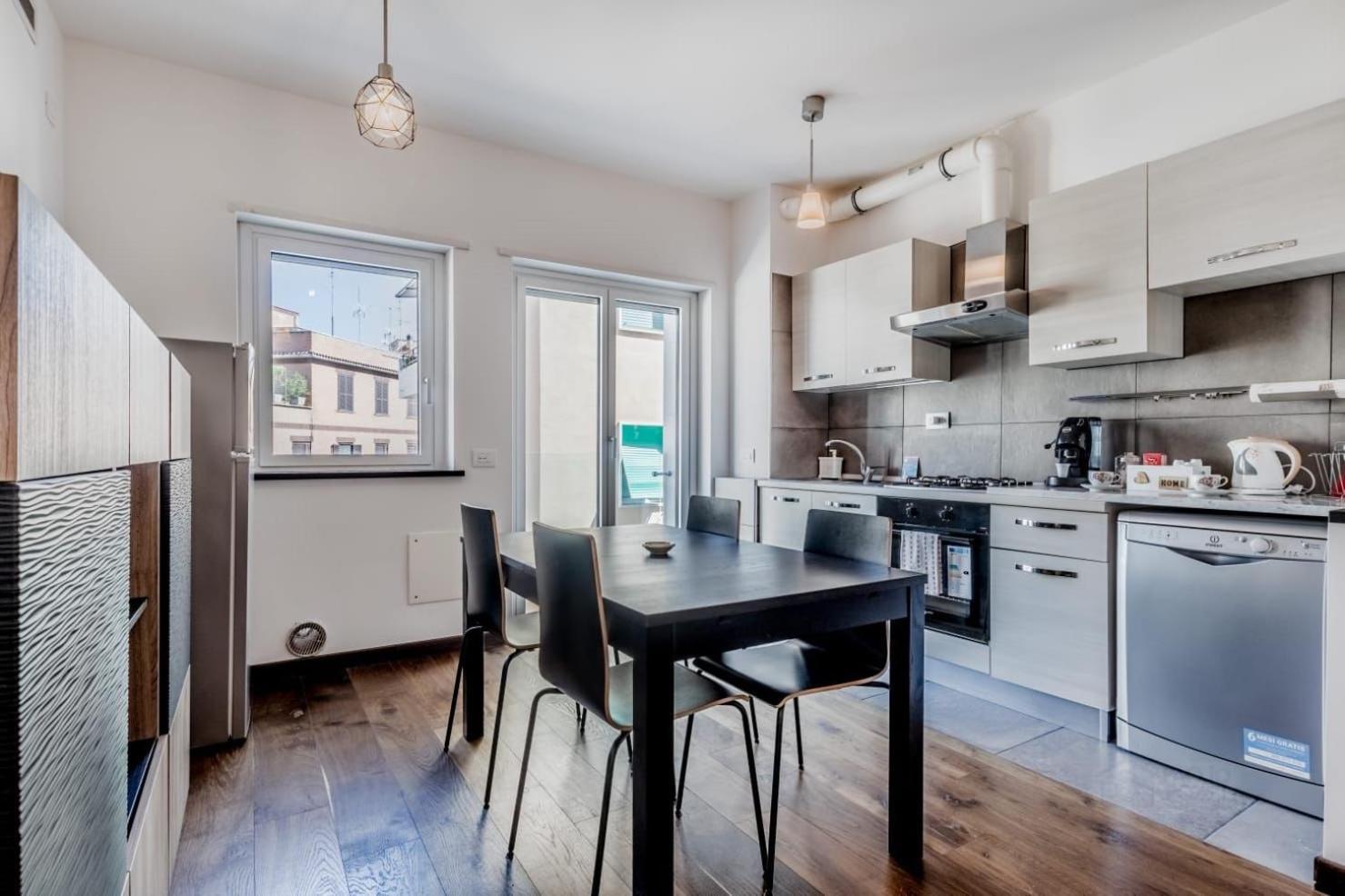 Monteverde Sunny Apartment Рим Екстер'єр фото